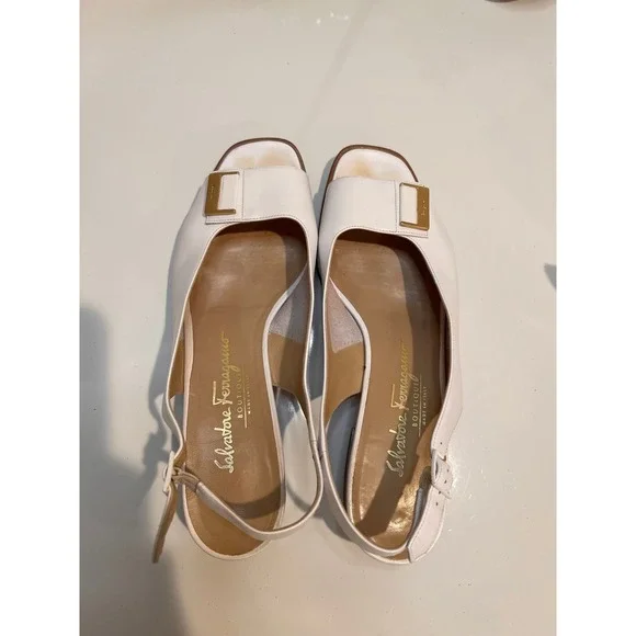 Salvatore Ferragamo White Leather Slingback Heels Gold Buckle Women's Size 9.5 B - Picture 10 of 15